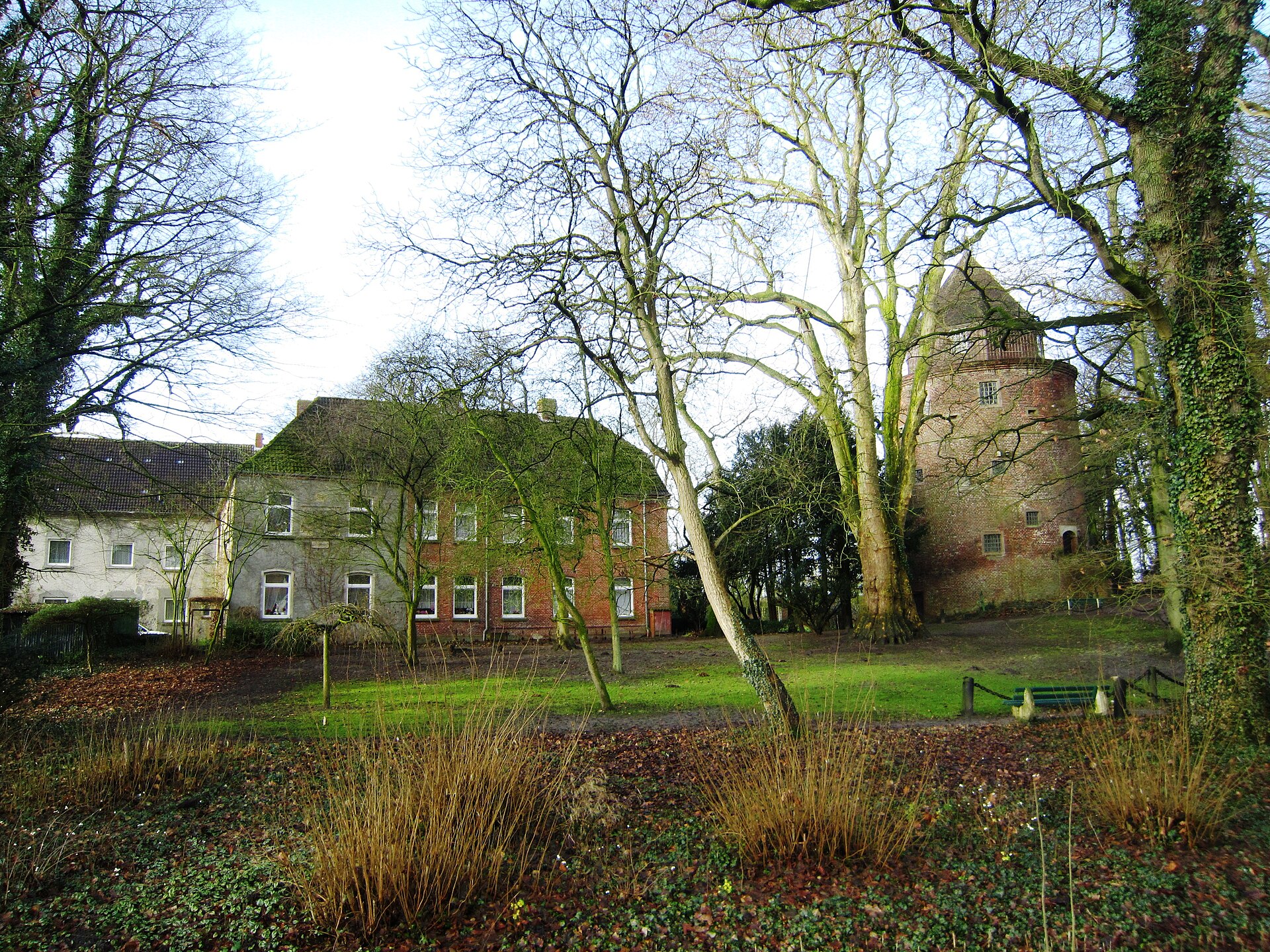 Burg Stickhausen mit Wehrturm